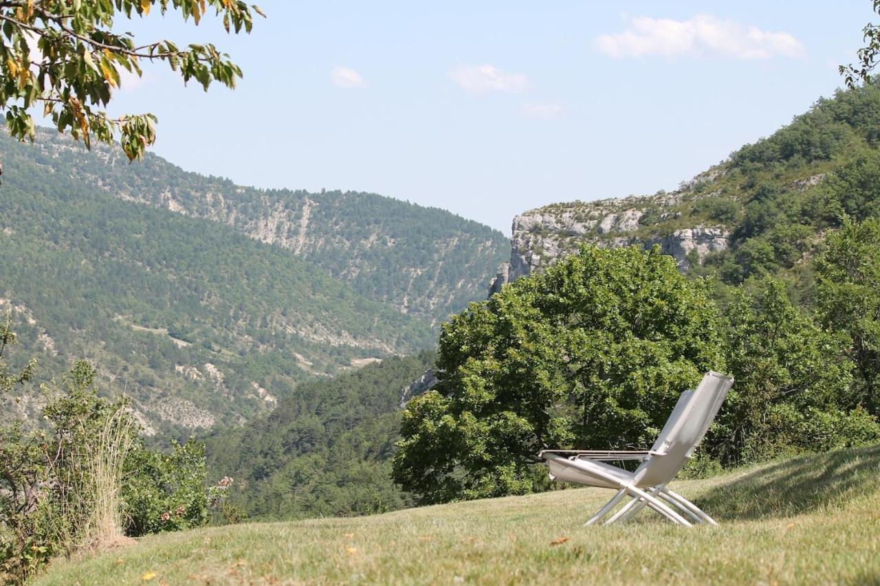 Entre Terre Et Ciel Bed & Breakfast Remuzat Luaran gambar